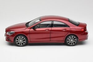 Mercedes CLA C117 Designo Patagonia レッド メタリック Norev 1:18 B66960131 メタル - 画像 4/8
