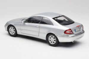 Mercedes CLK 500 C209 シルバー Kyosho 1:18 B66962144 メタル - 画像 7/8