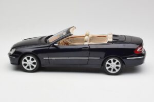 Mercedes CLK 500 W209 カブリオレ ダークブルーメタリック Kyosho 1:18 B66962174 メタル - 画像 5/9