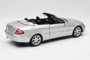 Mercedes CLK 500 カブリオレ Elegance A209 シルバー Kyosho 1:18 B66962172 メタル - 画像 3/8