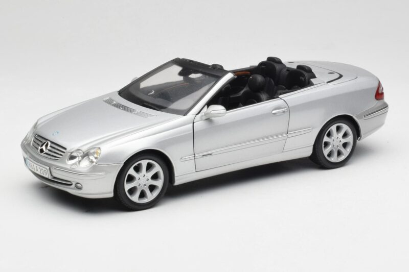 Mercedes CLK 500 カブリオレ Elegance A209 シルバー Kyosho 1:18 B66962172 メタル