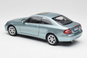 Mercedes CLK 500 W209 ライトブルーメタリック Kyosho 1:18 B66962192 メタル - 画像 7/8