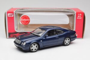 Mercedes CLK 55 AMG C209 ブルーメタリック Anson 1:18 30343 メタル - 画像 8/8