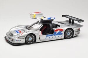 Mercedes CLK LM GT1 #1 AMG Mercedes K. Ludwig / R. Zonta FIA GT Championship 1998 Maisto 1:18 56053 メタル - 画像 2/8