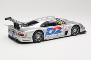 Mercedes CLK LM GT1 #1 AMG Mercedes K. Ludwig / R. Zonta FIA GT Championship 1998 Maisto 1:18 56053 メタル - 画像 3/8