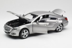 Mercedes CLS C218 Designo Alubeam Titanium Norev 1:18 B66961298 メタル - 画像 2/8