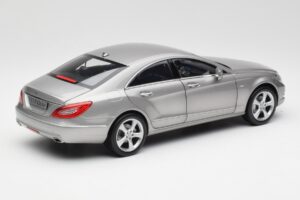 Mercedes CLS C218 Designo Alubeam Titanium Norev 1:18 B66961298 メタル - 画像 3/8