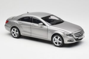Mercedes CLS C218 Designo Alubeam Titanium Norev 1:18 B66961298 メタル - 画像 6/8