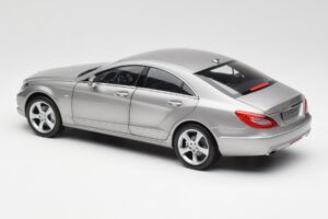 Mercedes CLS C218 Designo Alubeam Titanium Norev 1:18 B66961298 メタル - 画像 7/8