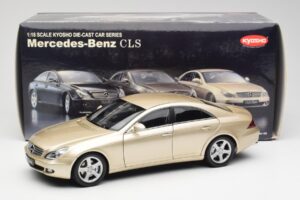 Mercedes CLS C219 ライトベージュゴールド Kyosho 1:18 08401LBE メタル - 画像 8/8