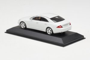 Mercedes CLS-Class C219 Linea ホワイト Minichamps 1:43 436034300 メタル - 画像 3/4