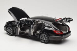 Mercedes CLS Shooting Brake X218 Obsidian Black Norev 1:18 B66960115 メタル - 画像 5/8