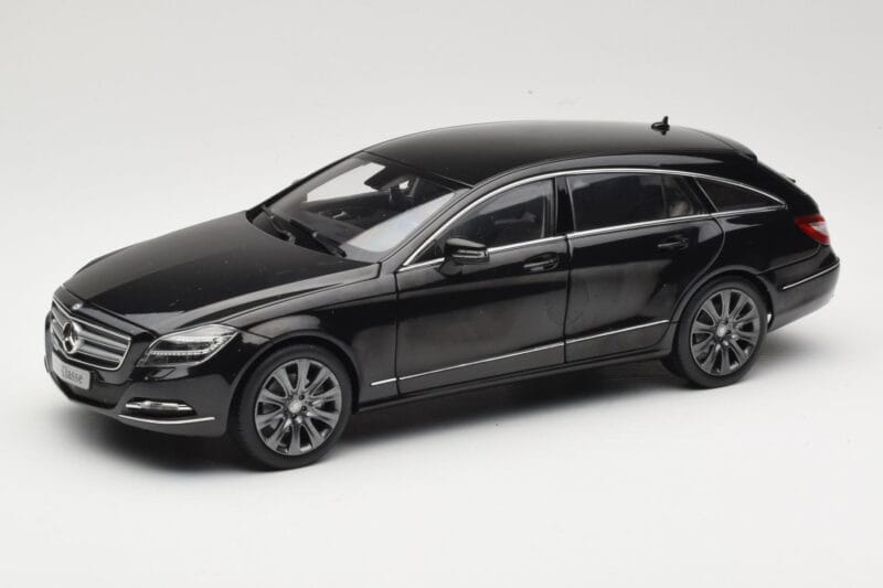 Mercedes CLS Shooting Brake X218 Obsidian Black Norev 1:18 B66960115 メタル