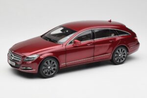 Mercedes CLS Shooting Brake X218 Thulite レッド Norev 1:18 B66960116 メタル