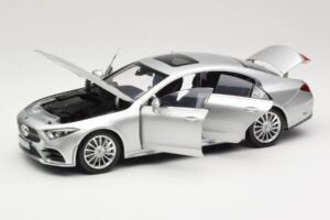 Mercedes CLS C257 シルバー Norev 1:18 183489 メタル - 画像 2/8