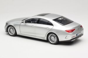 Mercedes CLS C257 シルバー Norev 1:18 183489 メタル - 画像 7/8
