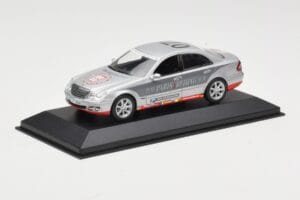 Mercedes E-Class W211 #7 Team AutoBild Paris-Beijing 2006 Replacement Box Minichamps 1:43 MB001 メタル - 画像 2/4