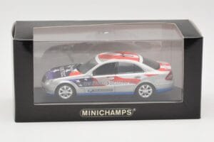 Mercedes E-Class W211 #11 Bluetec Paris-Beijing 2006 Minichamps 1:43 B66962267-R メタル - 画像 4/4