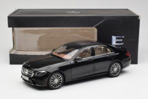 Mercedes E-Class W213 Obsidian ブラック iScale 1:18 B66960380 メタル - 画像 8/8