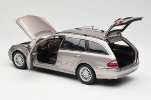 Mercedes E320 CDI W210 エステート Cubanite シルバー Kyosho 1:18 B66962188 メタル - 画像 5/8
