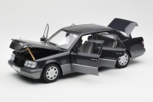 Mercedes E320 W124 ノーティクブルー メタリック Dealer Edition AUTOart 1:18 B66040508 メタル - 画像 2/8