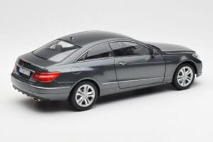 Mercedes E500 C207 クーペ テノリックグレー Norev 1:18 183540 メタル - 画像 3/8