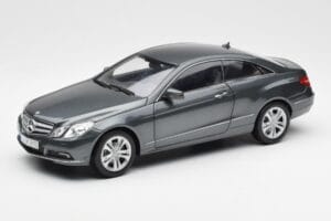 Mercedes E500 C207 クーペ テノリックグレー Norev 1:18 183540 メタル