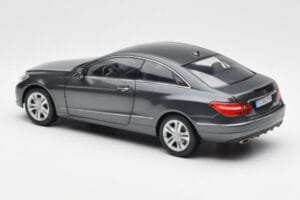 Mercedes E500 C207 クーペ テノリックグレー Norev 1:18 183540 メタル - 画像 7/8