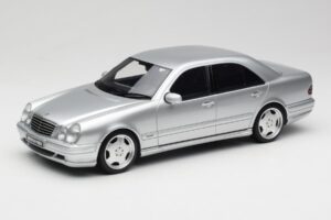 Mercedes E55 AMG W210 Brilliant Silver Otto 1:18 OT459 レジン