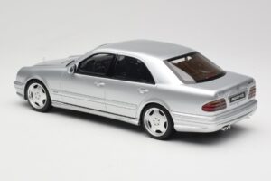 Mercedes E55 AMG W210 Brilliant Silver Otto 1:18 OT459 レジン - 画像 5/6