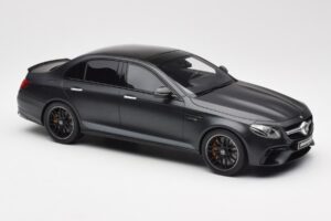 Mercedes AMG E63 S W213 Edition 1 ナイトブラック GT Spirit 1:18 B66963111 レジン - 画像 4/6
