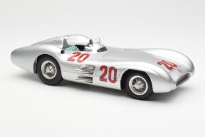 Mercedes W196 Streamliner #20 K. Kling French GP 1954 CMC 1:18 M-128B メタル - 画像 4/6