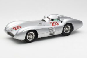 Mercedes W196 Streamliner #20 K. Kling French GP 1954 CMC 1:18 M-128B メタル