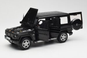 Mercedes G 500 W463 ブラック Dealer Edition AUTOart 1:18 B66962143 メタル - 画像 2/8