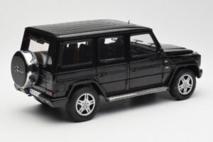 Mercedes G 500 W463 ブラック Dealer Edition AUTOart 1:18 B66962143 メタル - 画像 3/8