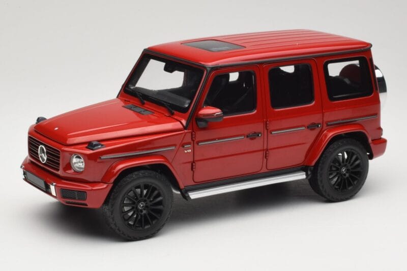 Mercedes G 500 W463 レッド Minichamps 1:18 110037101 メタル