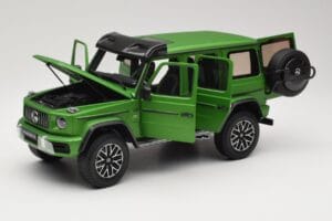 Mercedes G 63 AMG 4x4 Squared Green Hell Magno Almost Real 1:18 820821 メタル - 画像 2/8