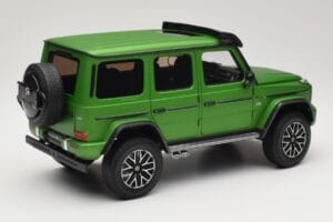 Mercedes G 63 AMG 4x4 Squared Green Hell Magno Almost Real 1:18 820821 メタル - 画像 3/8