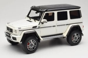 Mercedes G 63 AMG 4x4 Squared Polar White Almost Real 1:18 820203 メタル