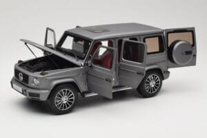 Mercedes G-Class G500 W463A Designo Platinum Magno Minichamps 1:18 B66960811 メタル - 画像 2/8