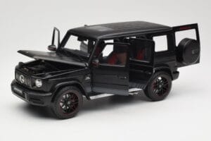 Mercedes G-Class G63 AMG W463A Matt Black Minichamps 1:18 110037064 メタル - 画像 2/8