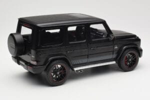 Mercedes G-Class G63 AMG W463A Matt Black Minichamps 1:18 110037064 メタル - 画像 3/8