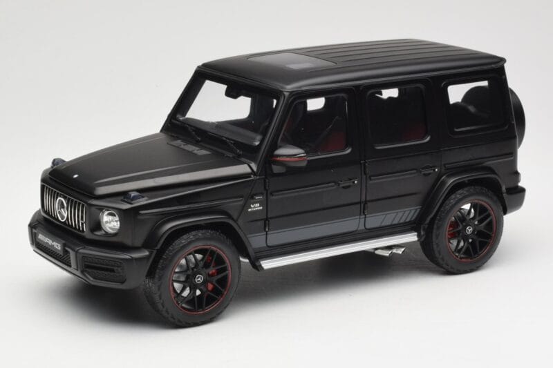 Mercedes G-Class G63 AMG W463A Matt Black Minichamps 1:18 110037064 メタル