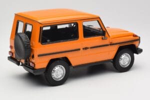 Mercedes G-Class W460 SWB オレンジ Minichamps 1:18 155038000 メタル - 画像 2/6