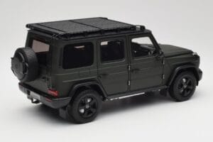 Mercedes G-Class W465 オリーブ Norev 1:18 B66960662 メタル - 画像 3/8