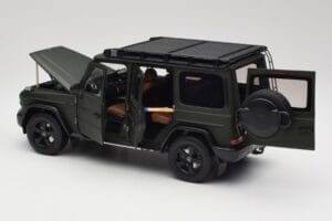 Mercedes G-Class W465 オリーブ Norev 1:18 B66960662 メタル - 画像 5/8