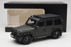 Mercedes G-Class W465 オリーブ Norev 1:18 B66960662 メタル - 画像 8/8