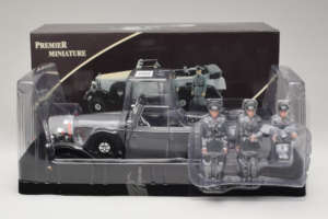 Mercedes G4 6-Wheels ブラック With Figures Signature Models 1:18 38202 メタル - 画像 3/3