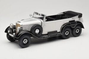Mercedes G4 W31 ホワイト MCG 1:18 MCG18208 メタル