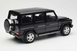 Mercedes G500 W463 ブラック AUTOart 1:18 76216 メタル - 画像 3/8